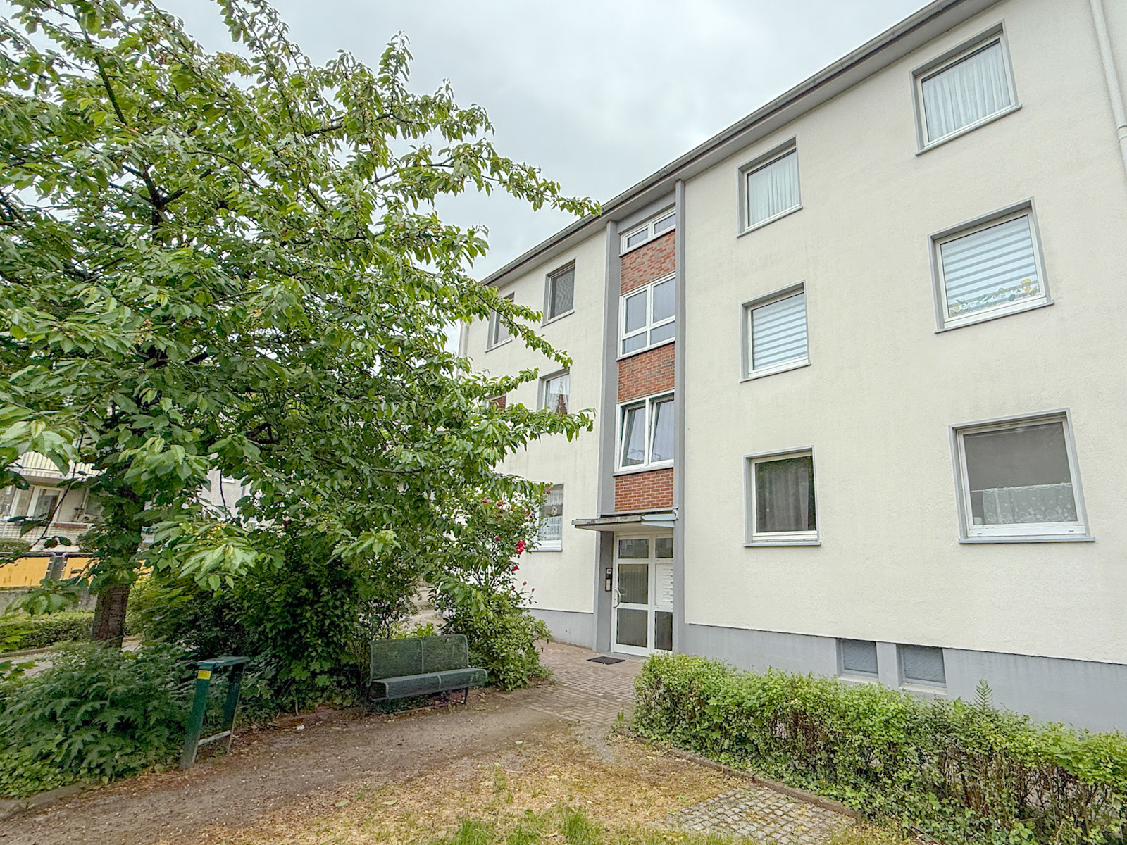 Gepflegte 3-Zimmer-Wohnung in Wülfrath-City mit Einbauküche, modernem Bad & niedrigen Nebenkosten